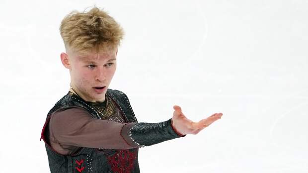 «Жаль, что ребята побежали»: Сарновские ушли из «Ангелов Плющенко» к Тутберидзе из-за конфликта с Костылевой-старшей