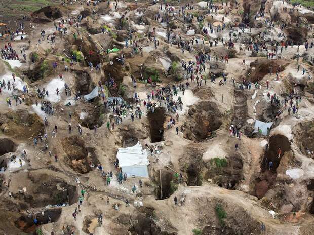 Более 200 человек погибли в результате обрушения шахты