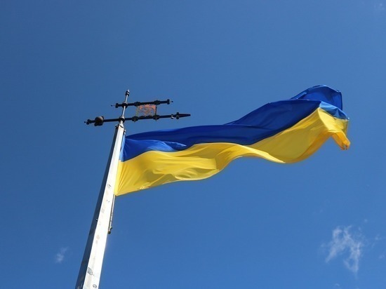 На Украине пригрозили ракетным ударом по НПЗ в Ростовской области На Украине пригрозили ракетным ударом по НПЗ в Ростовской области