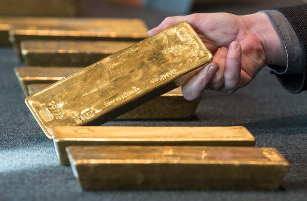 Увеличение золотого запаса РФ поспособствует дедолларизации