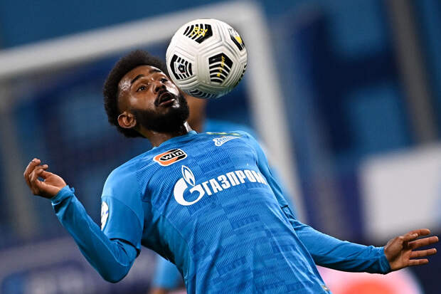 Тренер "Зенита" Семак попросил совета, как воспитать Вендела