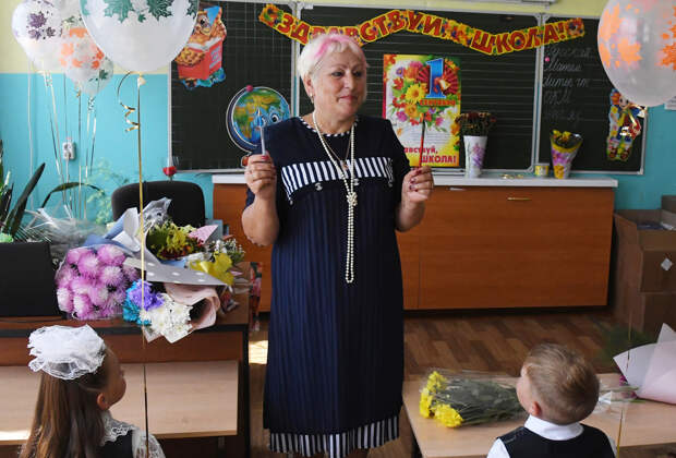 Идеи красивых поздравлений с Днем знаний — 2026: в стихах и прозе