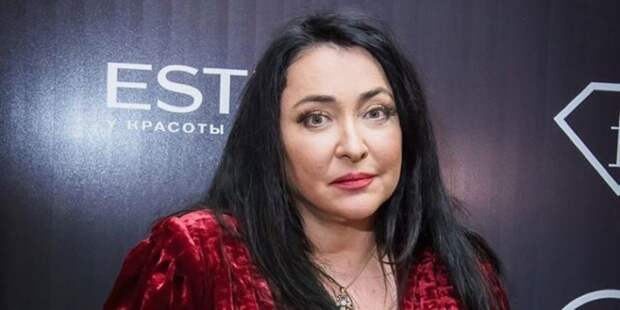 Певицу Лолиту Милявскую сняли с поезда при попытке въехать на Украину