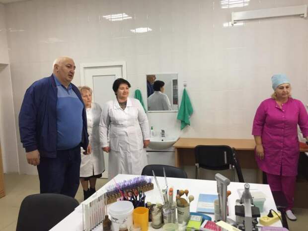Депутат госдумы Мурат Хасанов посетил детскую поликлинику Майкопа