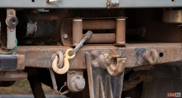 Как правильно осуществлять буксировку автомобилей