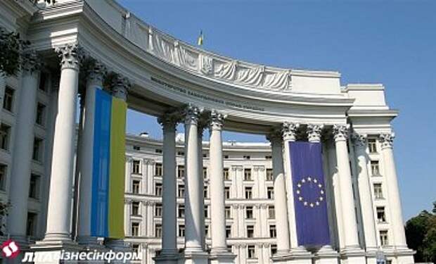 Украина обратилась за помощью в Совбез ООН, НАТО, ЕС и ОБСЕ Украина обратилась за помощью в Совбез ООН, НАТО, ЕС и ОБСЕ