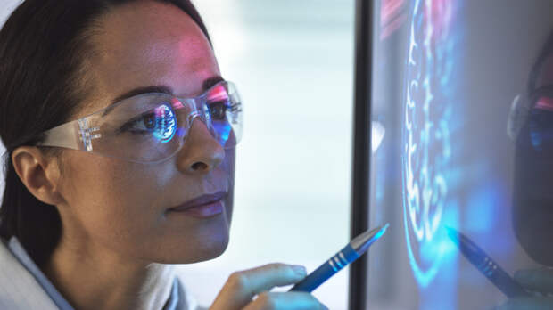 Невролог Комбарова рассказала о научных способах «прокачать» мозг