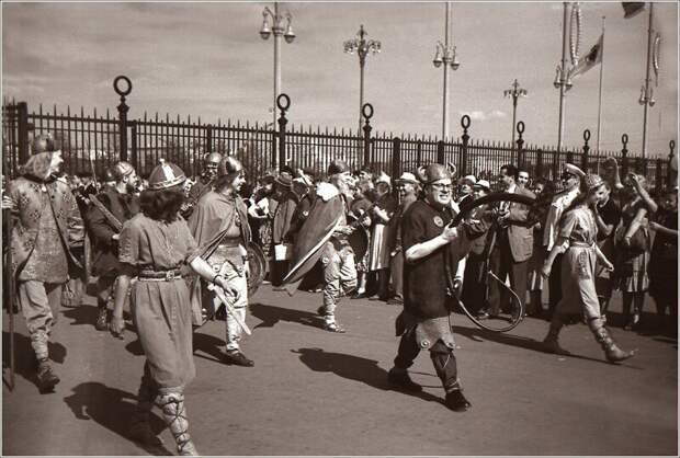 Москва и москвичи на фотографиях Виталия Гуменюка.  1956-1959 г