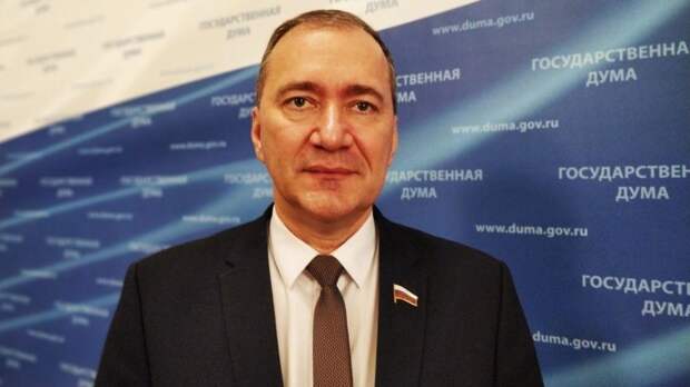 В Крыму оценили реакцию Киева на появление заграждения на границе РФ и Украины