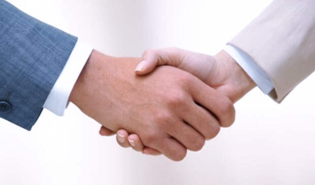 holdhanding