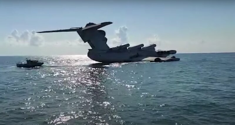 Ракетный экраноплан «Лунь» вернули на воду для доставки в Дербент