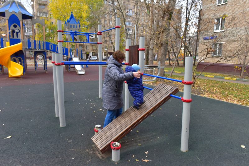 Воркаут-площадка на улице Артюхиной/Денис Афанасьев, «Юго-Восточный округ»