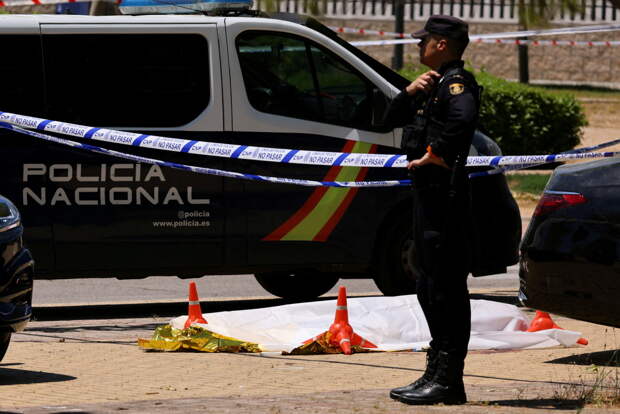 Дочерей убитого советника Януковича исключили из элитной школы в Испании