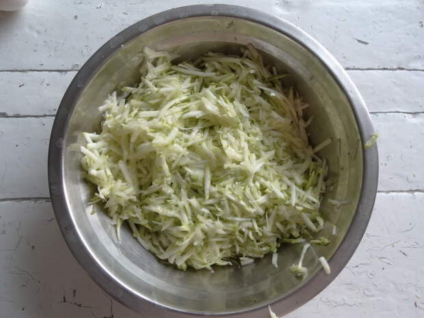 Мой обалденный мясной рулет. Лепёшку-основу готовлю из кабачков и моркови и это просто находка