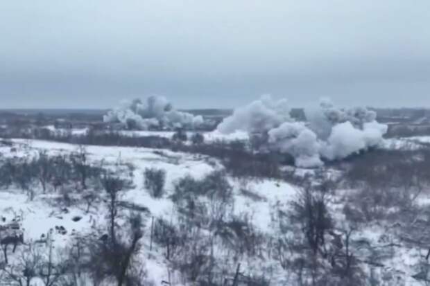 ВС РФ ударили фугасными авиабомбами по позициям ВСУ в Сумской области