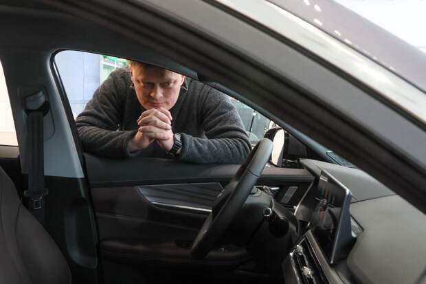 Эксперты отрасли предрекли российскому авторынку дальнейший спад