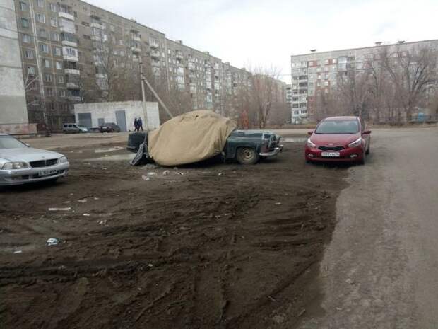 Уникальный автомобиль обнаружили во дворе дома