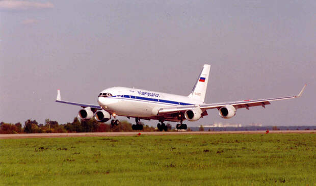 Ил-96Т