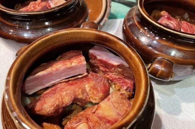 Щи с копчеными ребрышками и лисичками: фото шаг 9