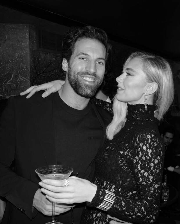 Ванесса Кирби впервые станет матерью Ванесса Кирби впервые станет матерью