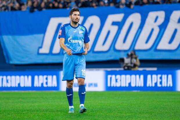 «Зенит» попрощался с Суторминым