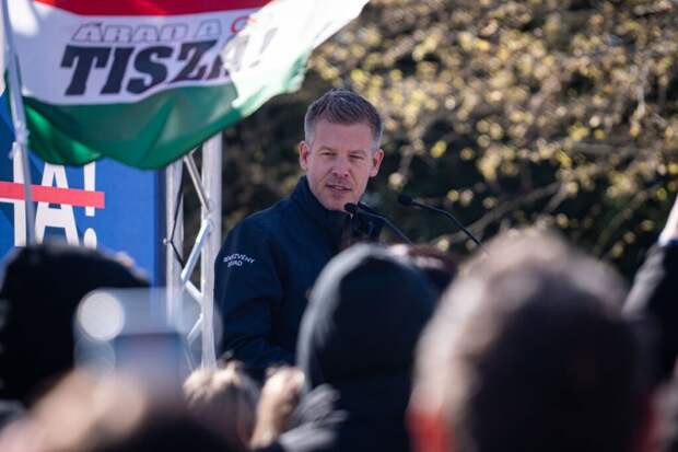 Мадьяр требует перекрыть выезд из Венгрии соратникам Орбана