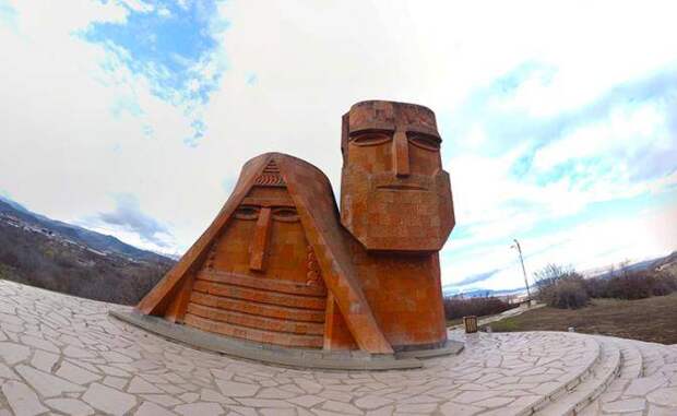 Баку пытается лишить жителей Карабаха надежды и памяти Баку пытается лишить жителей Карабаха надежды и памяти