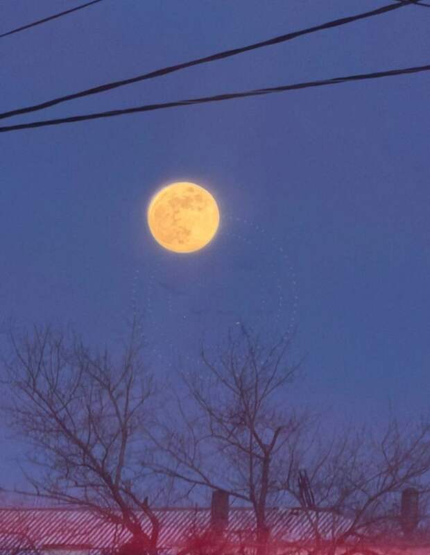 Полнолуние в Донецке