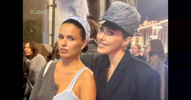 Ксения Собчак и Zivert в перьях, Аня Чиповская, Виктория Исакова, Ольга Карпуть и вся светская Москва посетили гала-ужин The Blueprint