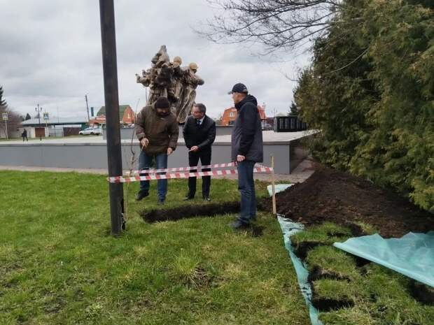В Золотухинском районе Курской области начали устанавливать Вечный огонь