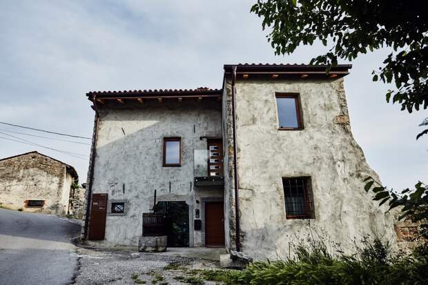 Реставрация частной резиденции в сельской местности в Словении