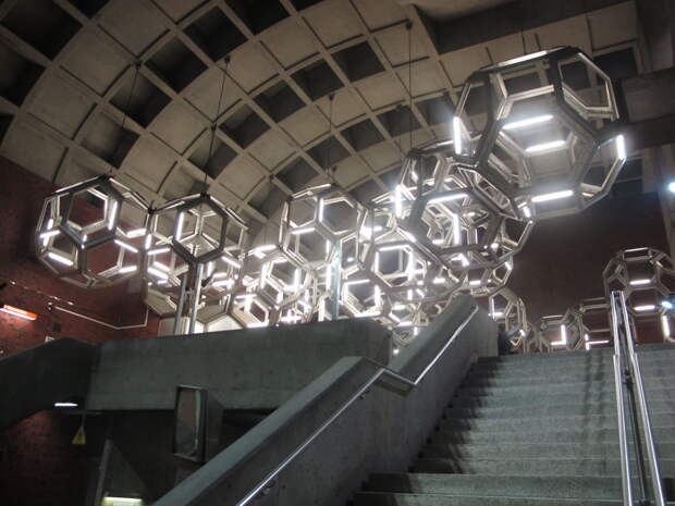 Samye-krasivye-stantsii-metro 45