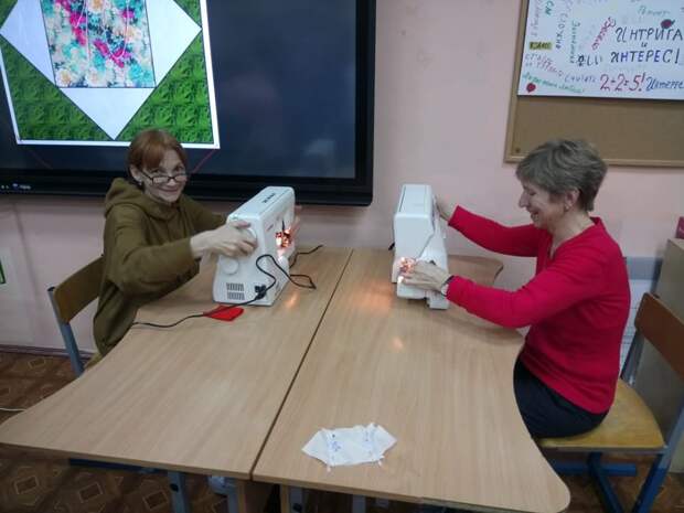 Занятия лоскутным шитьем организованы для пенсионеров района Лефортово