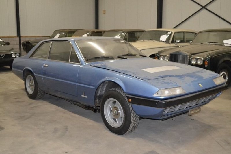Нешуточные торги разворачиваются за Ferrari 365 GT4 2+2: 17 ставок, крайняя цена - 26.800 евро. авто, автоаукцион, автомобили, аукцион, найдено на ebay, находка, олдтаймер, ретро авто