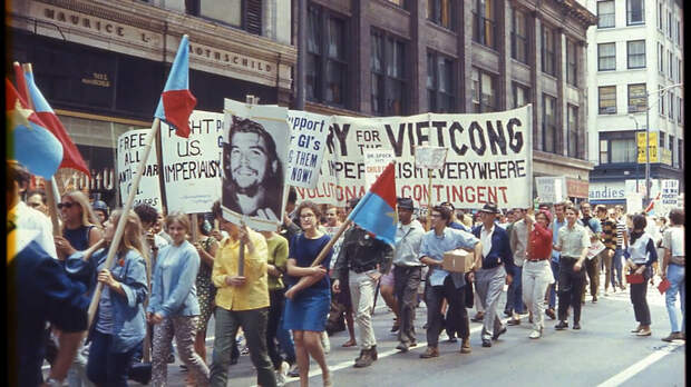 В начале 1970-х годов против войны во Вьетнаме уже проводились рок-фестивали, этнические праздники, демонстрации и митинги в городах.