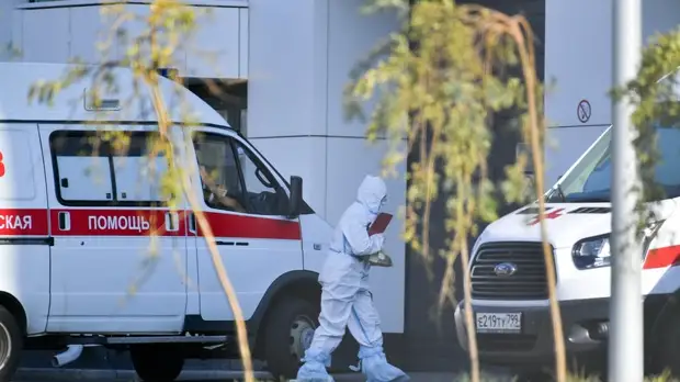 «Ситуация близка к критической»: в России обновлены антирекорды по числу заболевших и летальных исходов из-за COVID-19