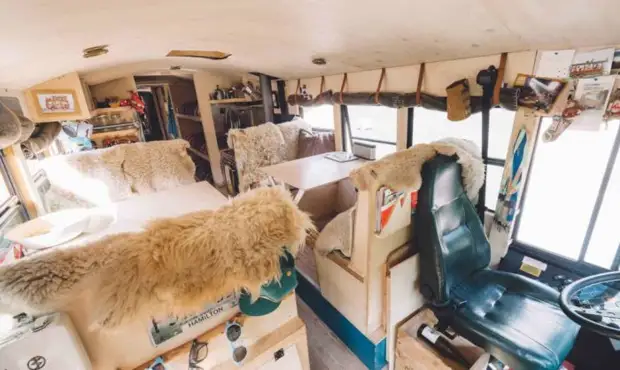 The Nomad House. Автобус, переделанный в дом для путешествий. The Nomad House. Автобус, переделанный в дом для путешествий.