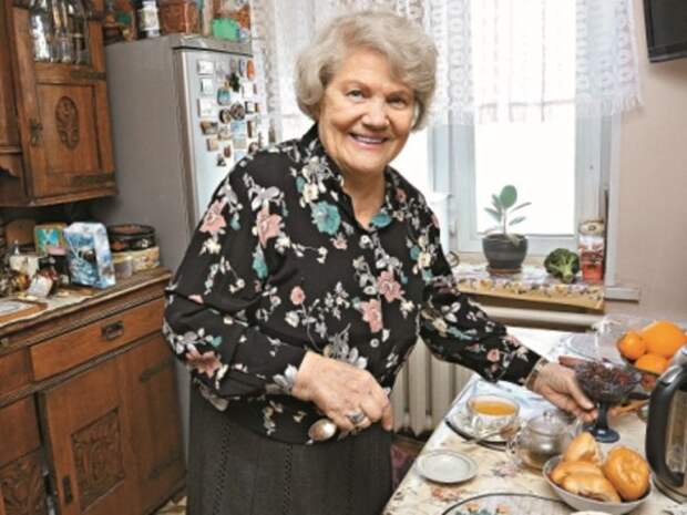 «Танька, а с кем ты сейчас живешь?»: как «народная» актриса Валентина Ананьина пережила войну, потерю мужа в 45 и вторую волну популярности