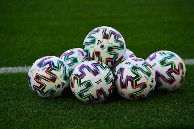 "Шахтер" и "Заря" будут выступать в первентсво России по футболу