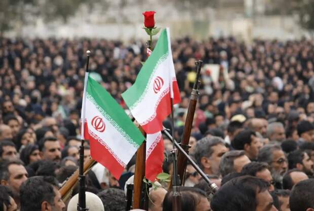 AP: Иран готов нанести упреждающий удар по США и Израилю