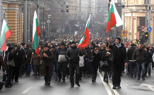 Больше половины болгар не видят причины для досрочных выборов в парламент