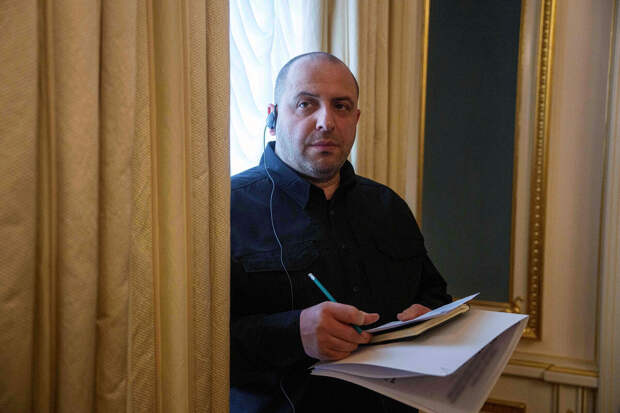 Зеленский: Умеров проведет еще несколько встреч с представителями Ближнего Востока