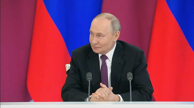 Путин: российские бойцы работают в суровых условиях в зоне СВО