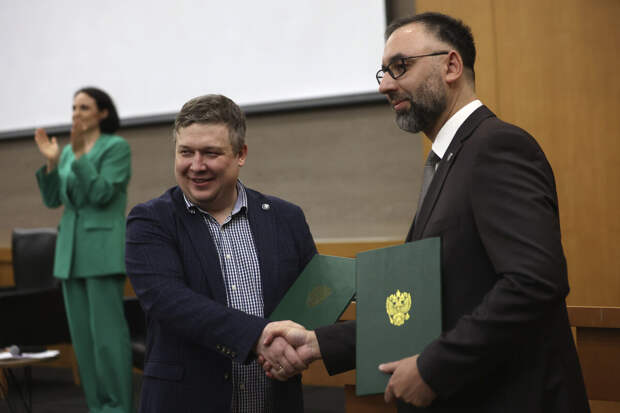 Объединении "Зеленых" и "Зеленой альтернативы" поддержали 150 делегатов съезда