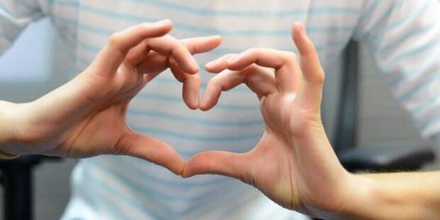 Жители округа могут поздравить одиноких пенсионеров