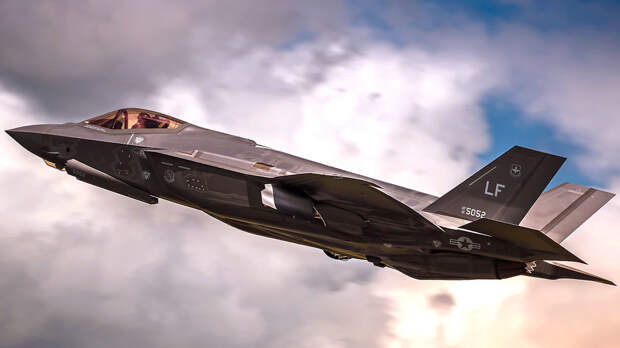 F-35 - залог мира. Потому что на войне ему делать нечего F-35 - залог мира. Потому что на войне ему делать нечего