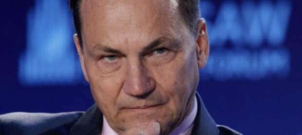 Пролёт над Польшей может закончиться для Путина в Гааге — Сикорский