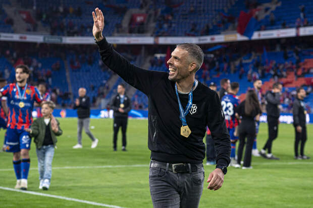 Мостовой поддержал Челестини после серии поражений ЦСКА