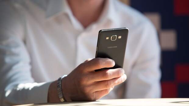 В Кремле назвали условия возобновления полноценной работы WhatsApp*