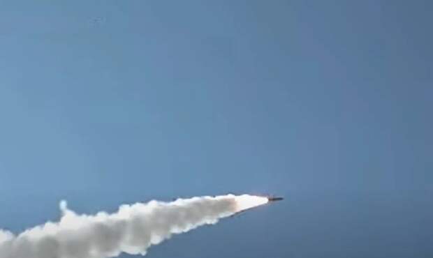 Арабские страны призвали Иран не бить по военным базам США на их территории